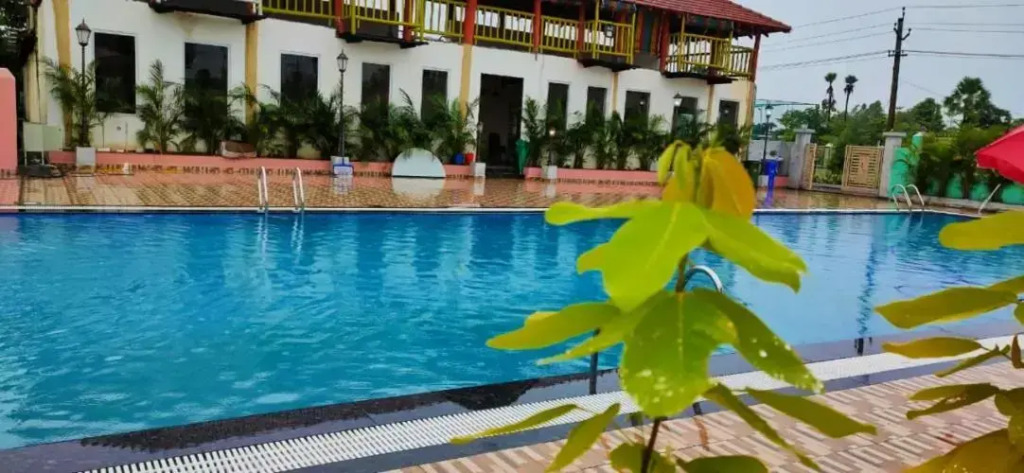 Siriki Resorts