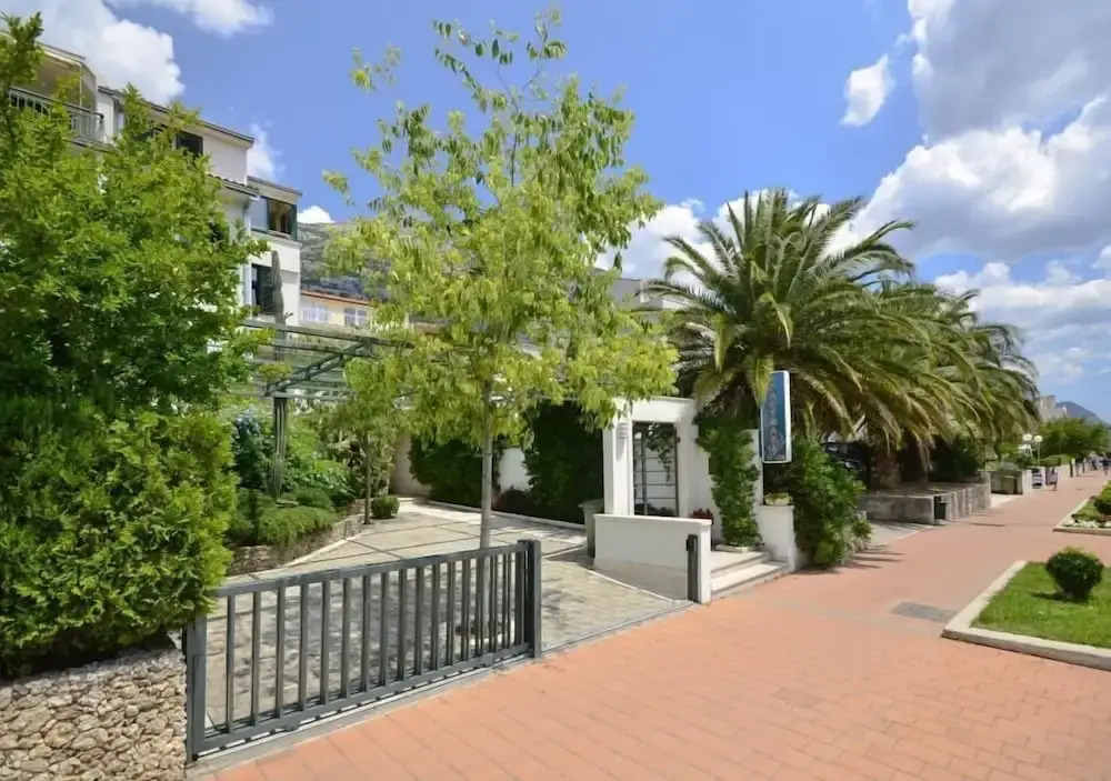 Gianni - Modern & Great Location - SA1