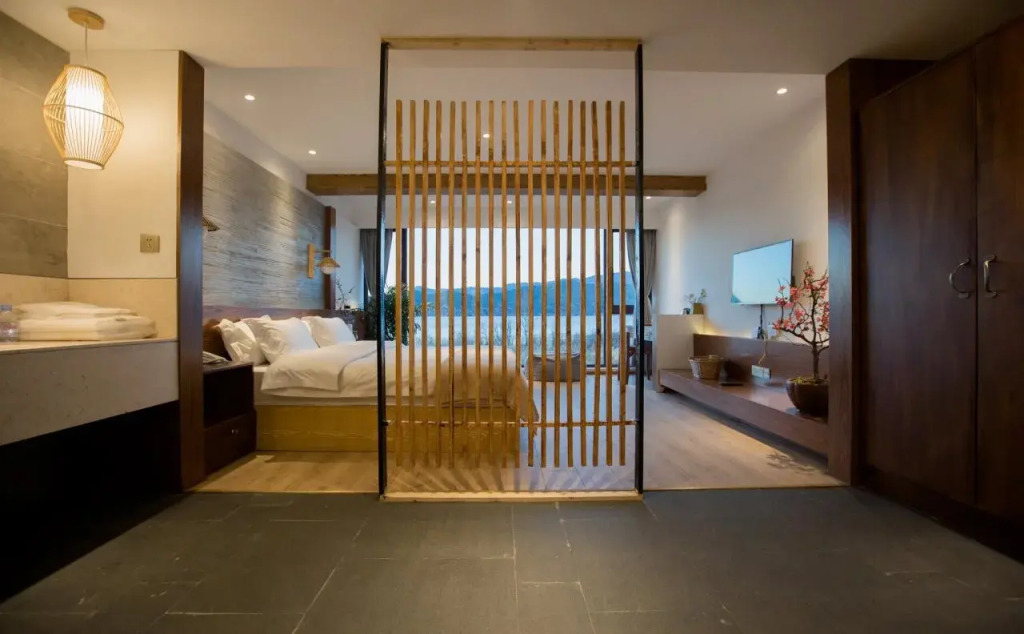 Lugu Lake Er San hotel