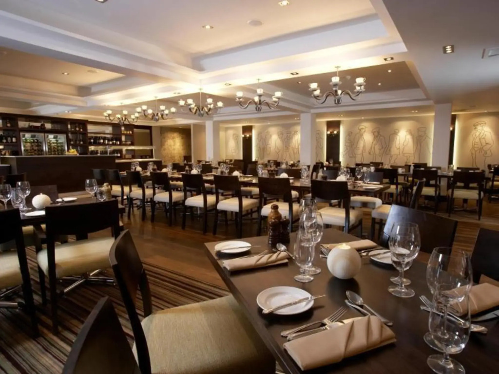 Lancaster House Hotel