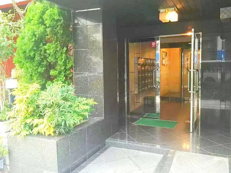 Namba Shinsaibashi House - Shikitsu-Nishi 12F