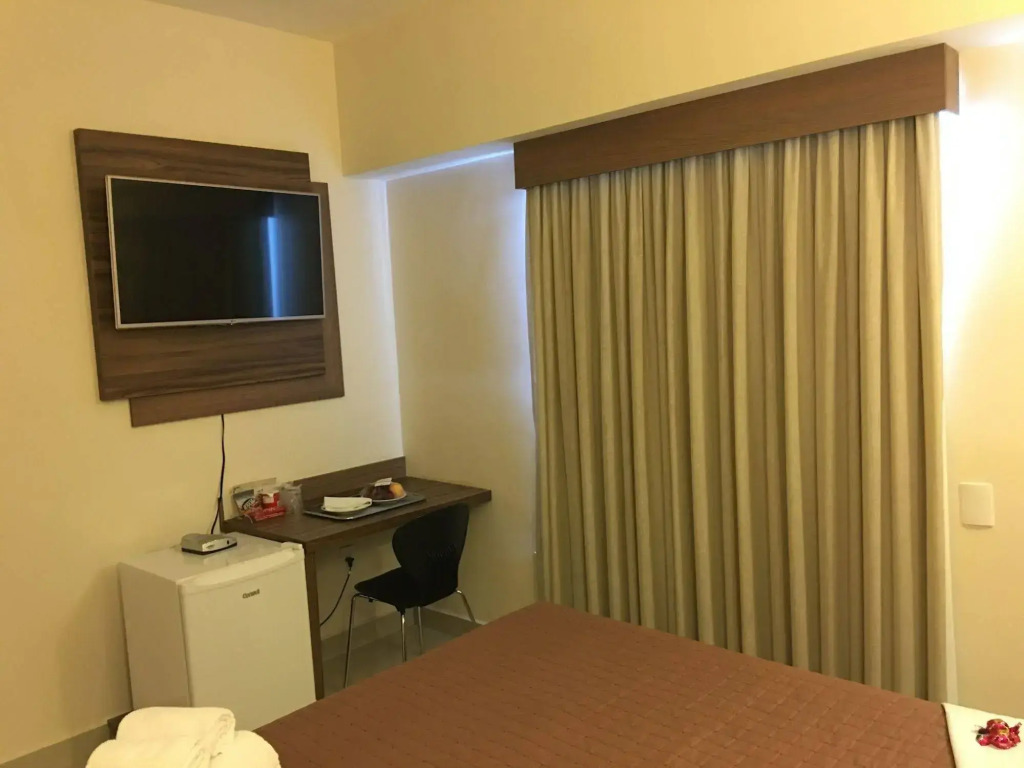 Ipe Center Hotel