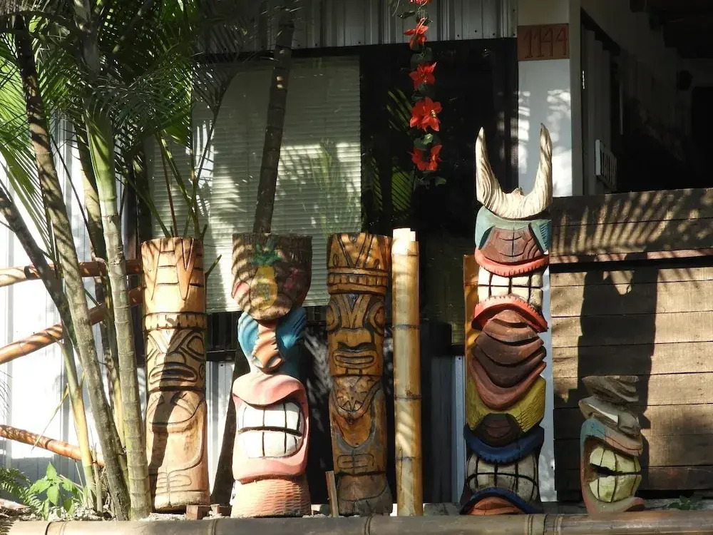 Tiki Trip Montanita