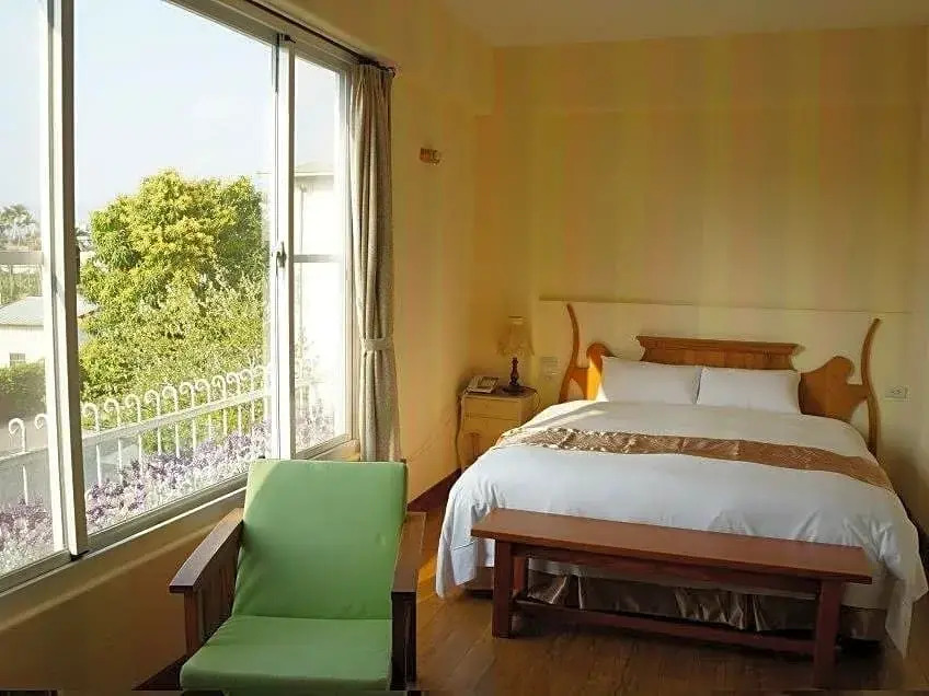 Smile Food Spa Bed and Breakfast