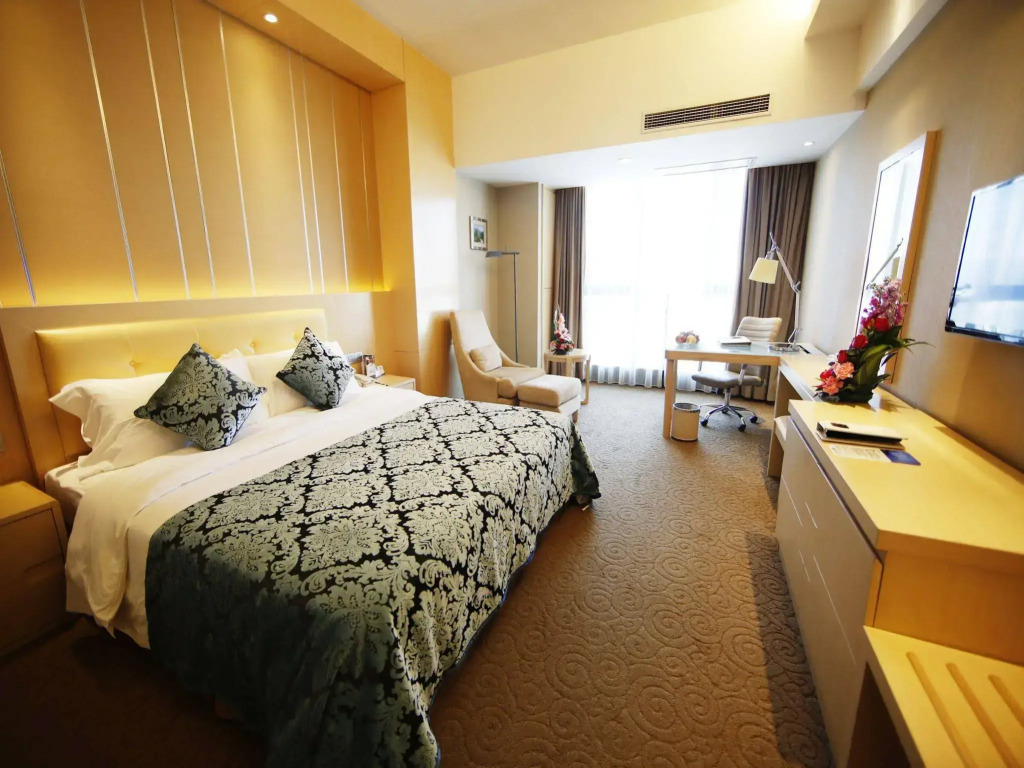 New Beacon Luguang International Hotel - Wuhan Optics Valley Plaza