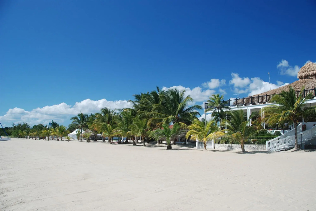 Placencia Resort