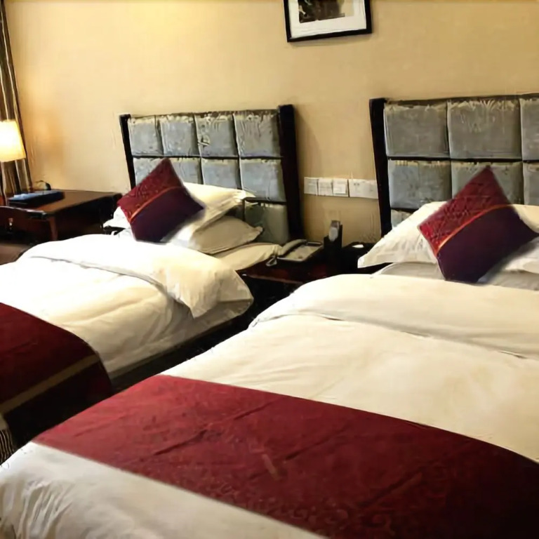 Taibei Holiday Hotel
