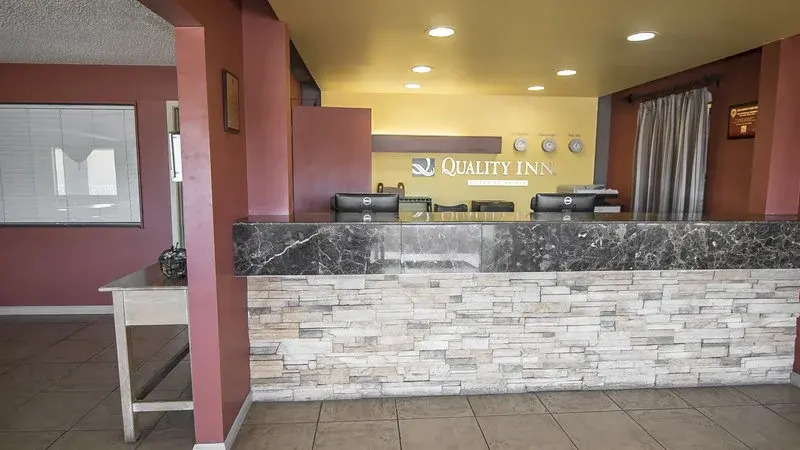 Quality Inn University