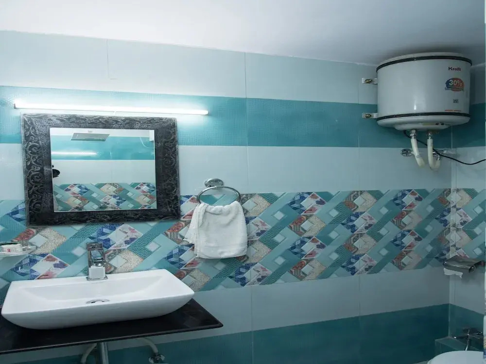OYO 12656 Hotel Green View International