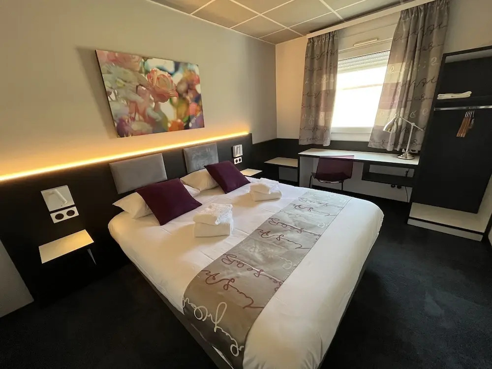 BRIT HOTEL LE VESOUL
