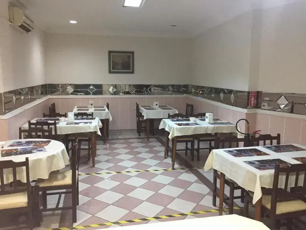 Otel Sari