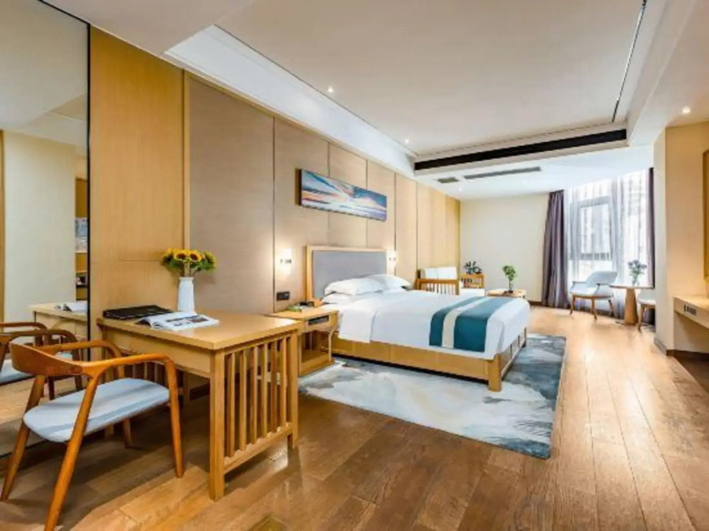 Wanhua Boutique Business Hotel (Tongde Plaza Branch, Kunming Baiyun Road Metro Station)