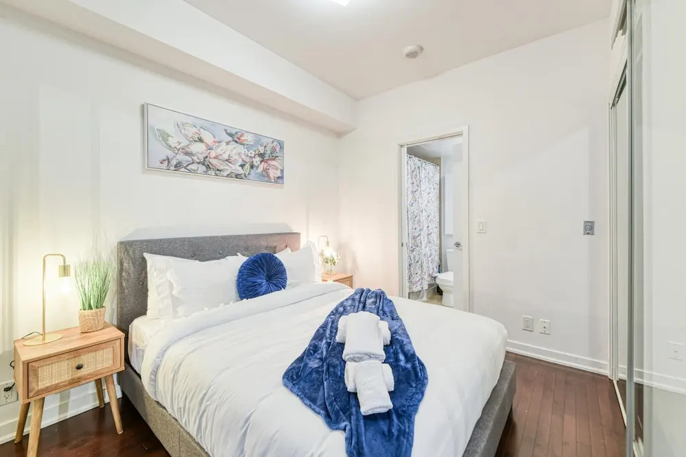 York Street Suites Toronto