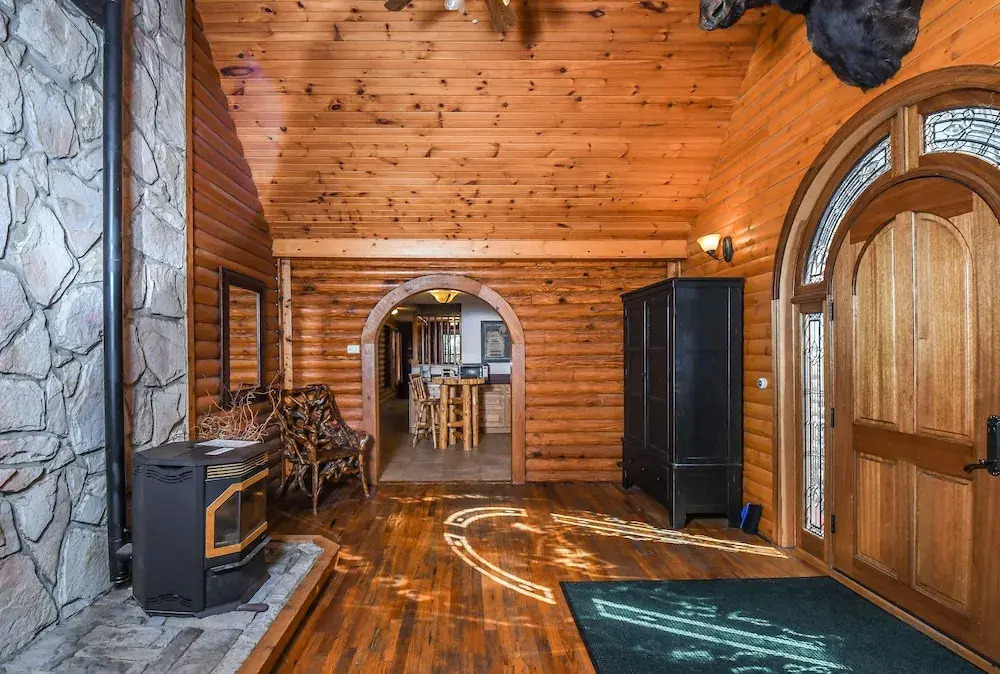 Streamside 4 Bedroom House