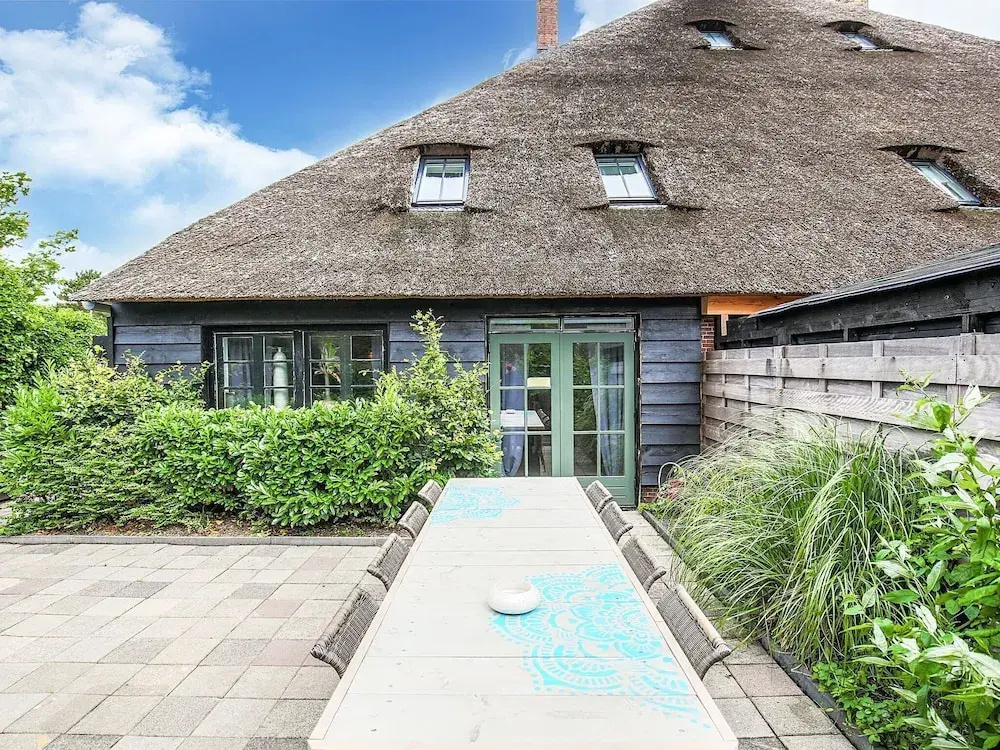 Well Maintained Holiday Home in Old Dutch Haubarg Farmhouse near Egmond aan Zee