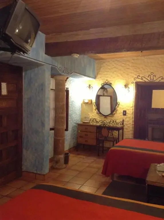 Hotel Los Escudos
