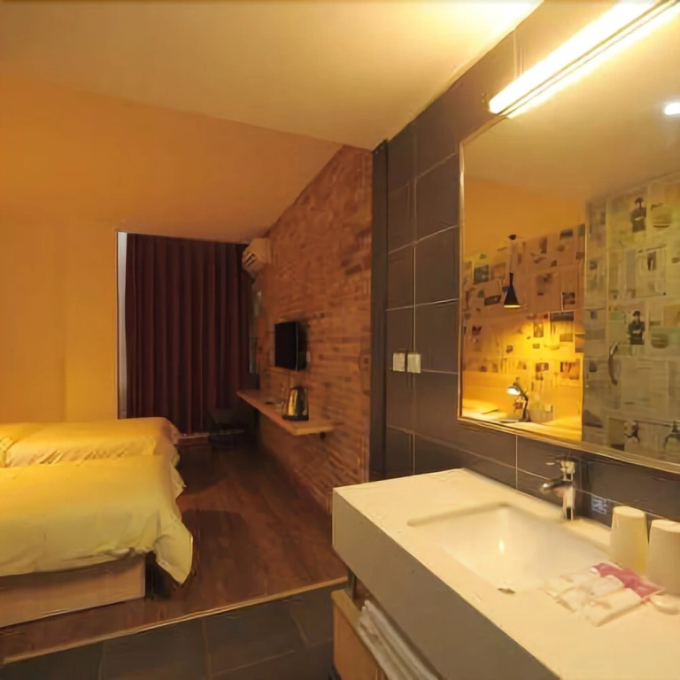 Fortunate Encounter International Hostel Qingdao Railway Station