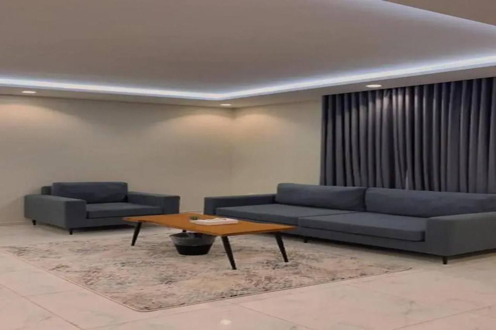 Holiday Plus Mishrifah Apartments