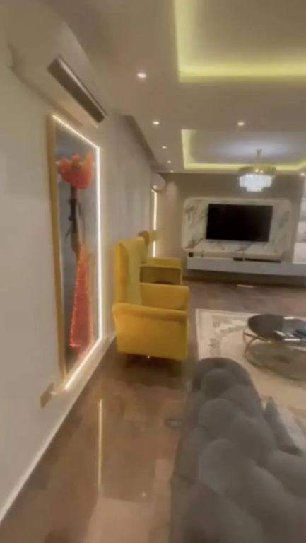 Serviced apartment
