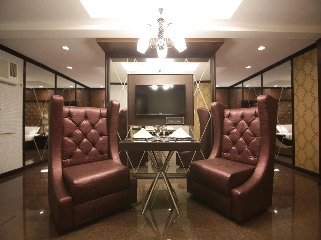 Victoria Court North Edsa