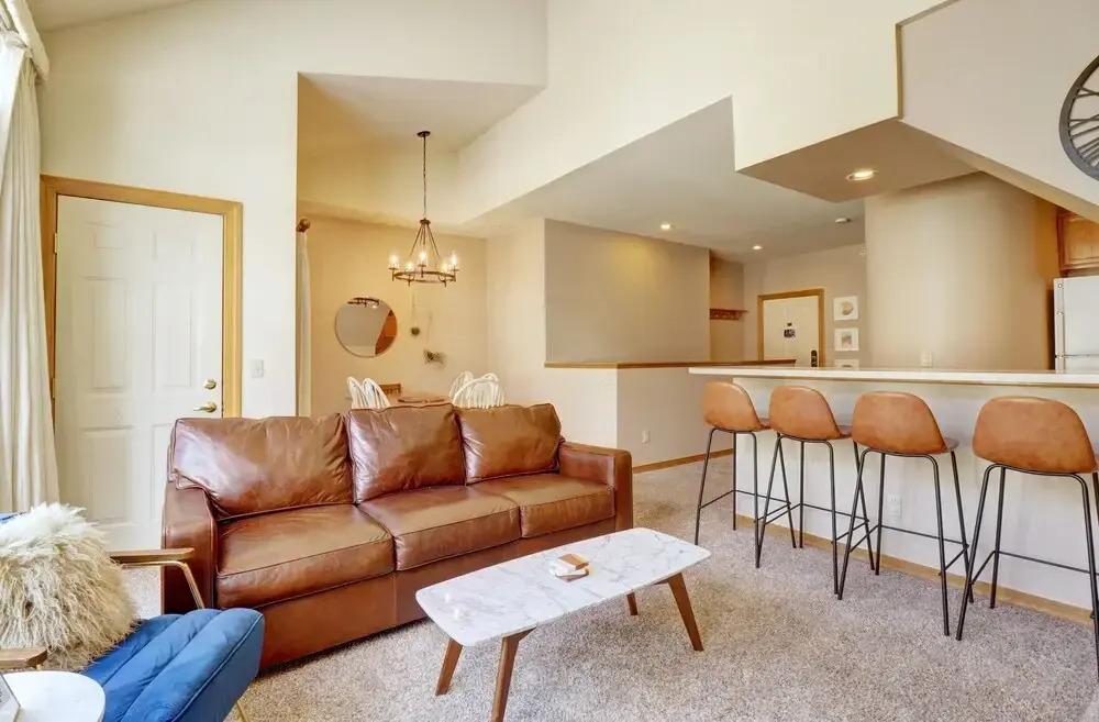 Pet Friendly, Slope-side, Spacious Town Home - ER21 by Redawning