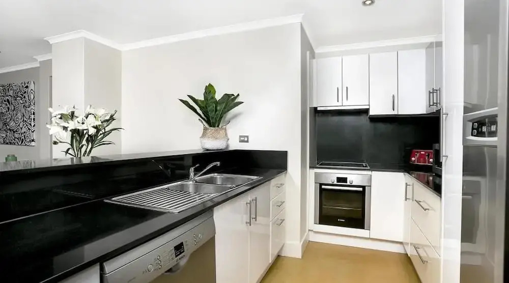 Sought After CBD Location YORK5