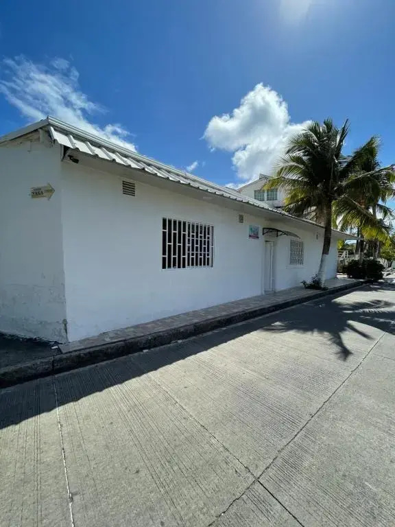 Posada Yasa sarie bay