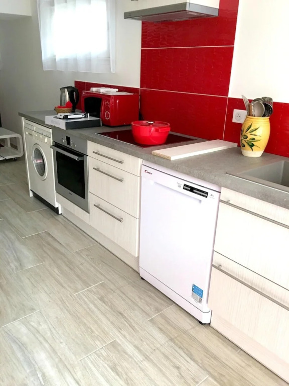 Studio in Vence, With Wonderful City View, Private Pool, Enclosed Gard
