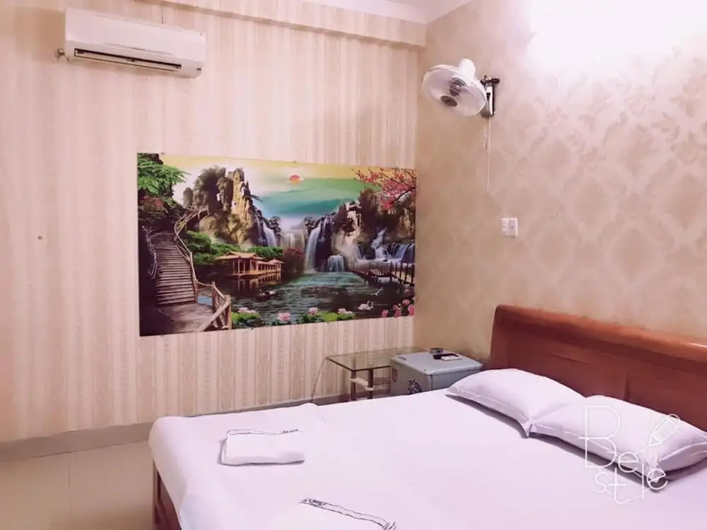 Dream Hotel