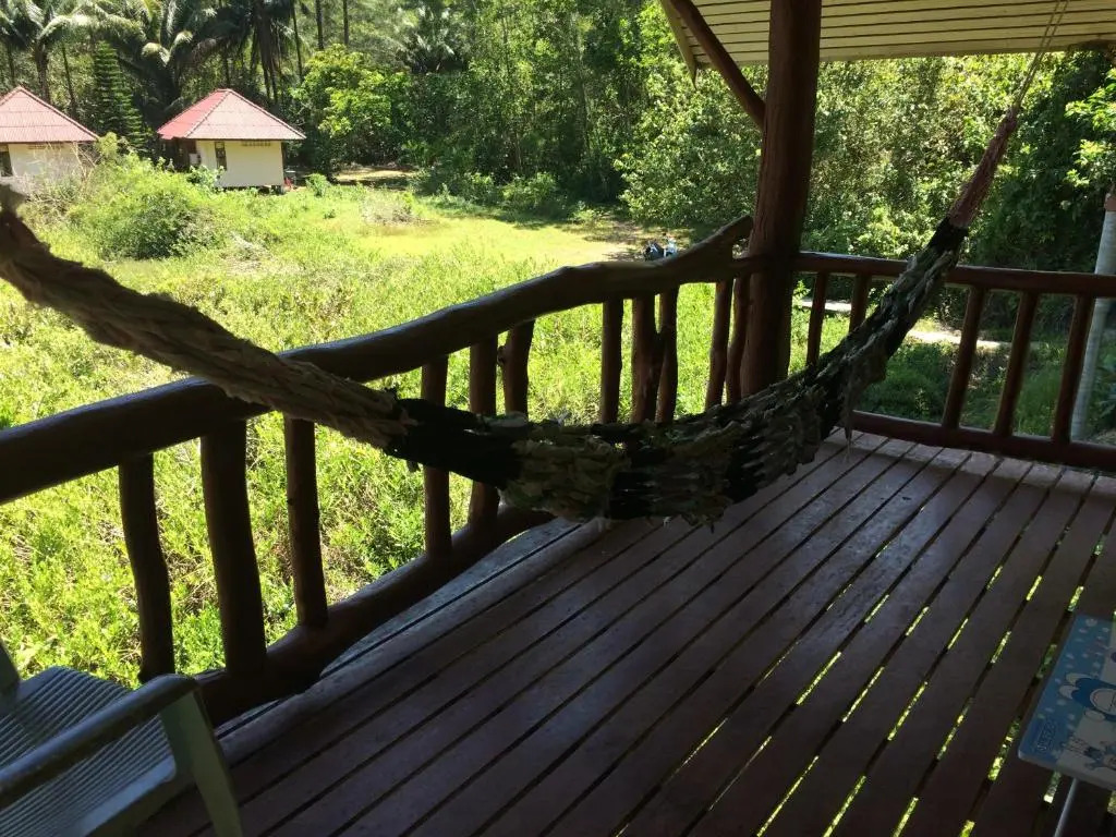 Namtok Bungalows