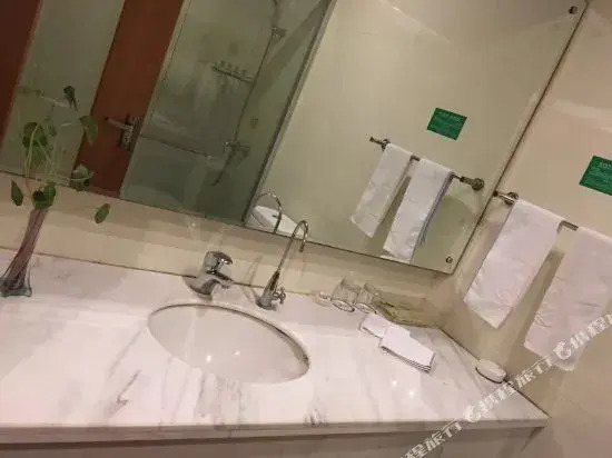 Wutong Hotel Tongxiang Party Branch