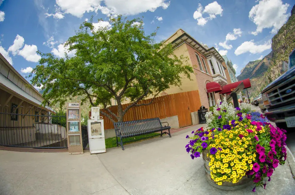 St. Elmo Hotel