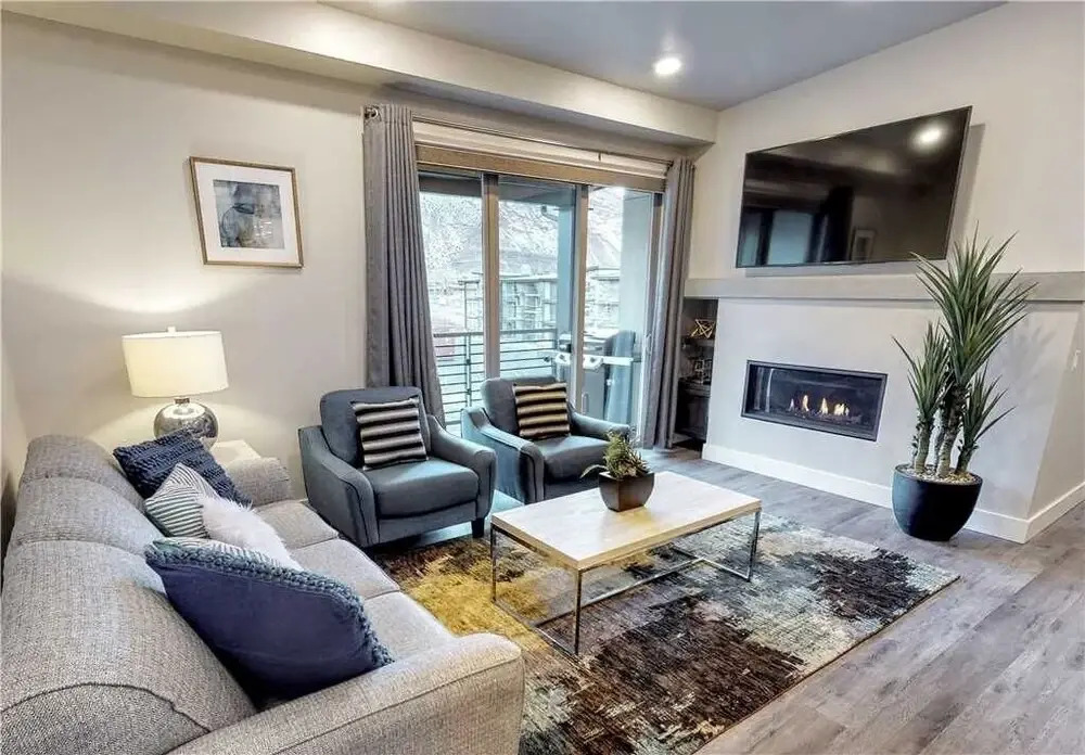 Sage Creek ~ E9 3 Bedroom Condo