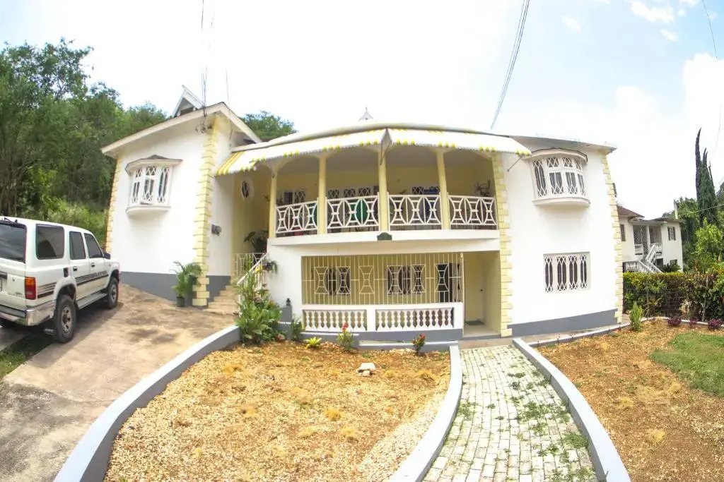 Dironche Villa-Porto Bello
