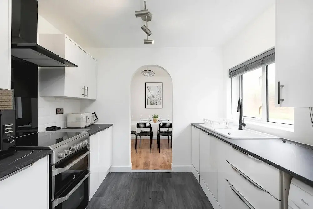 Skyvillion - 3bed Home W Grdn For A Family Getaway