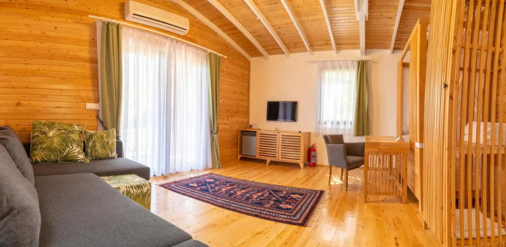 APA Mountain Lodge