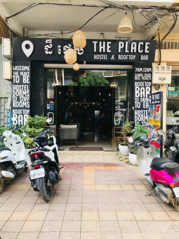THE PLACE Hostel Battambang