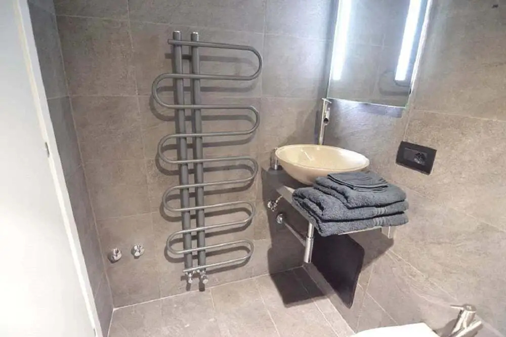 FF b&b
