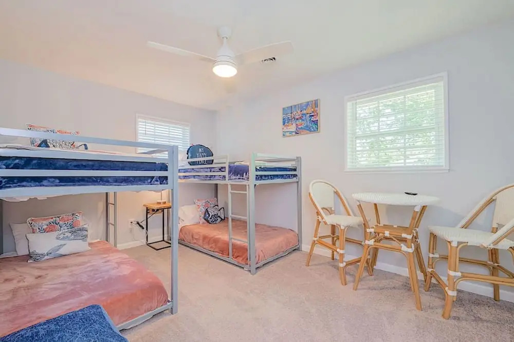 Buckroe Bungalow Escape to the Beach 2mins Away