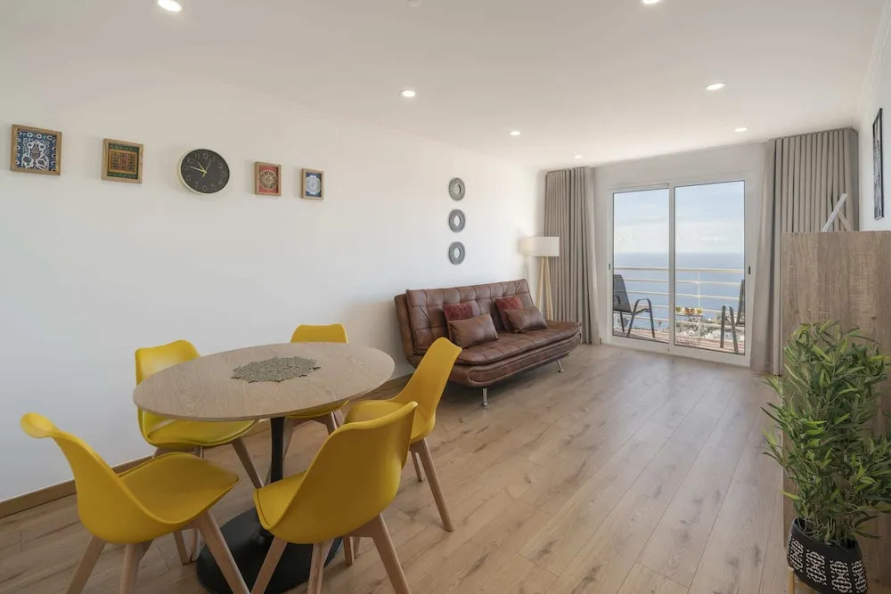 Apartment With Balcony and sea View - Garajau VI