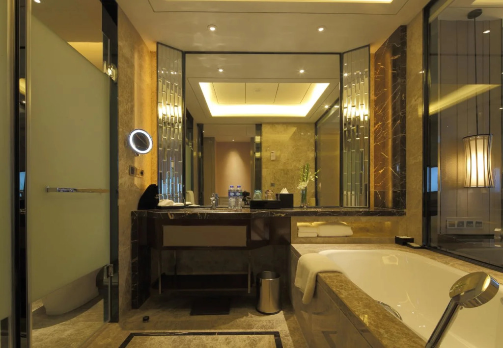 Fuyang Wanda Realm Hotel
