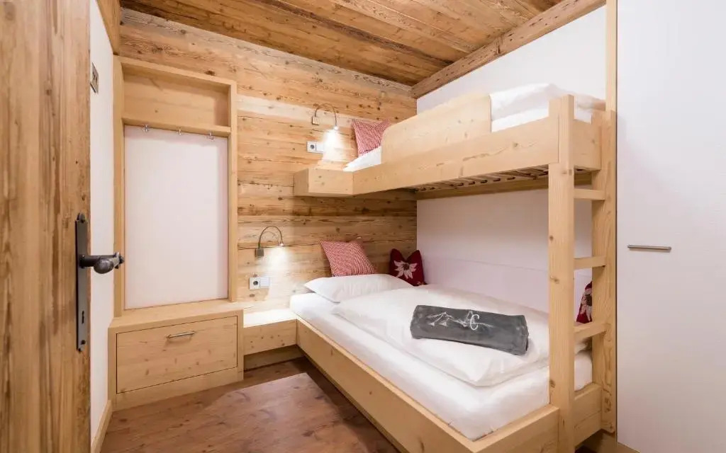 Aurina Lodges