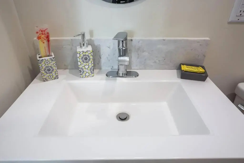 Prime Location - Awesome View -1 bedroom Apartment