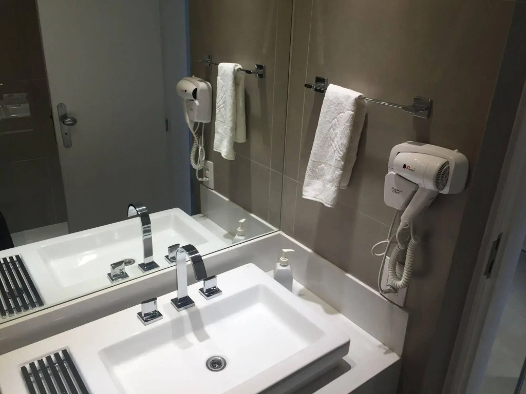 Flat decorado com piscina no Leblon