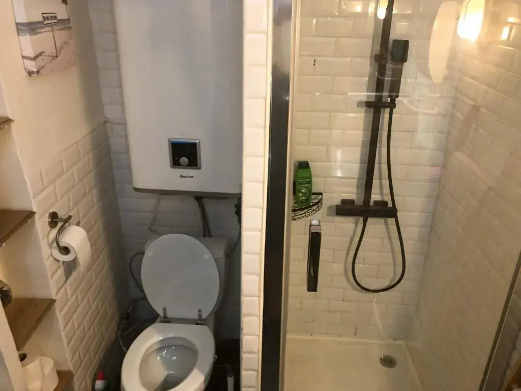 Appartement INTRAMUROS RARE T2 Paisible avec terrasse privée et Climatisation