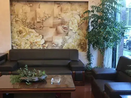 Hd Business Hotel