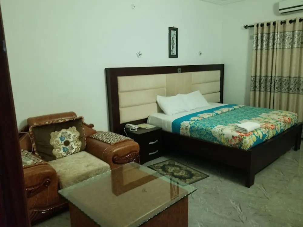 Ragaray executive suites