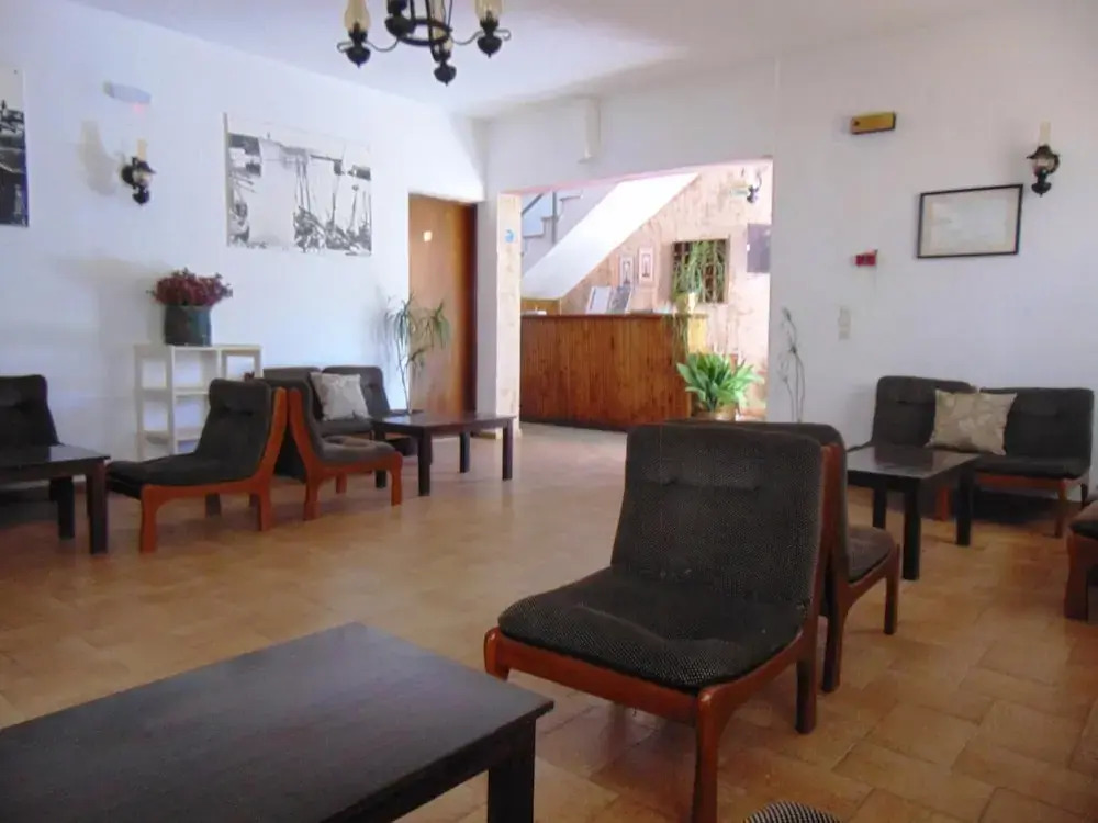 Elvira Hotel