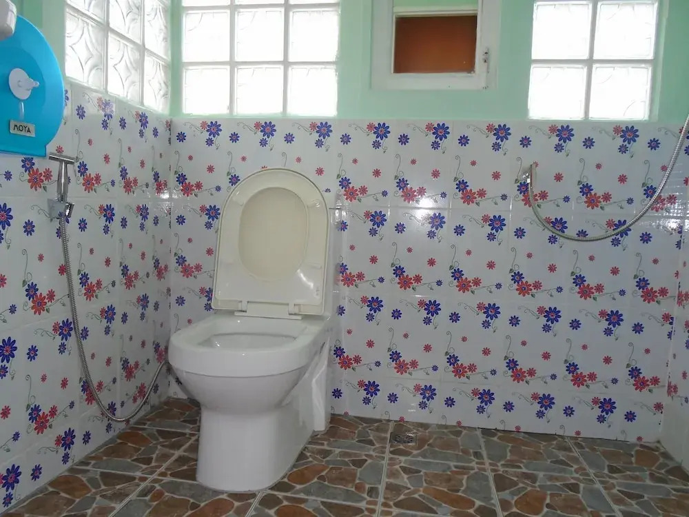 Panda Hostel Phuket - Adults Only