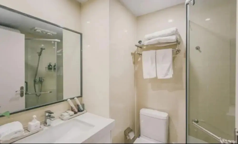 Carol Service Apartment
